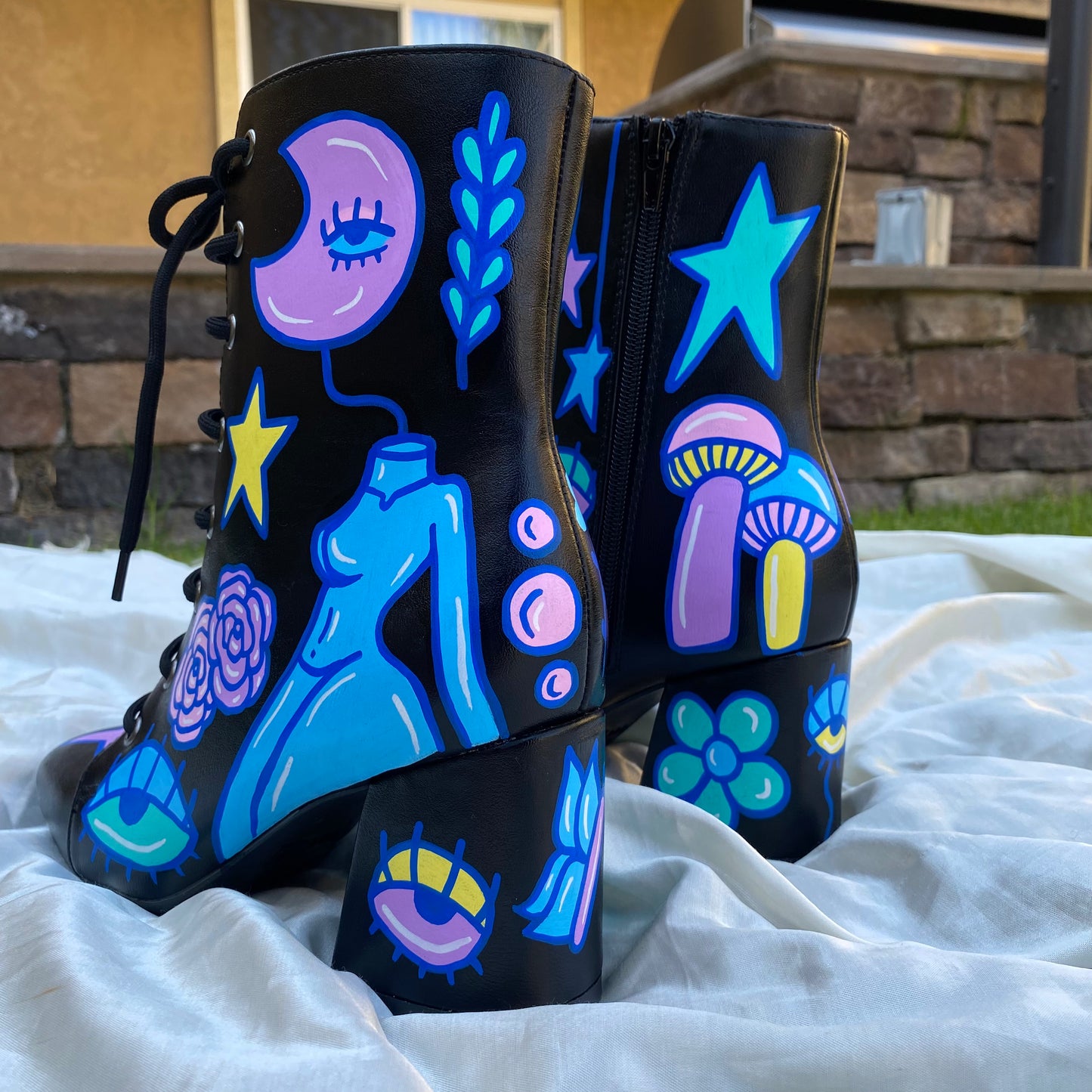 painted boots 6.5/7