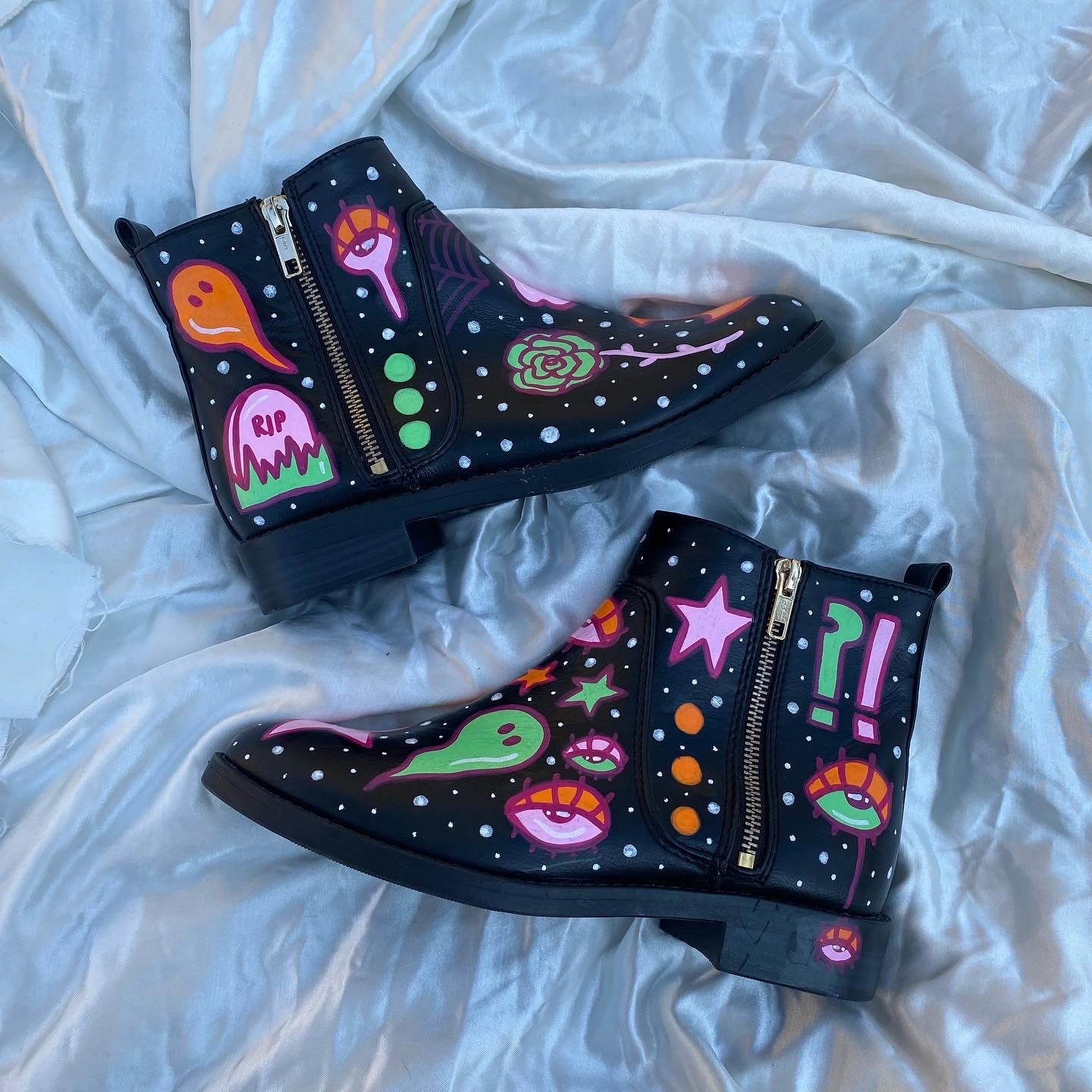 spooky painted boots 7
