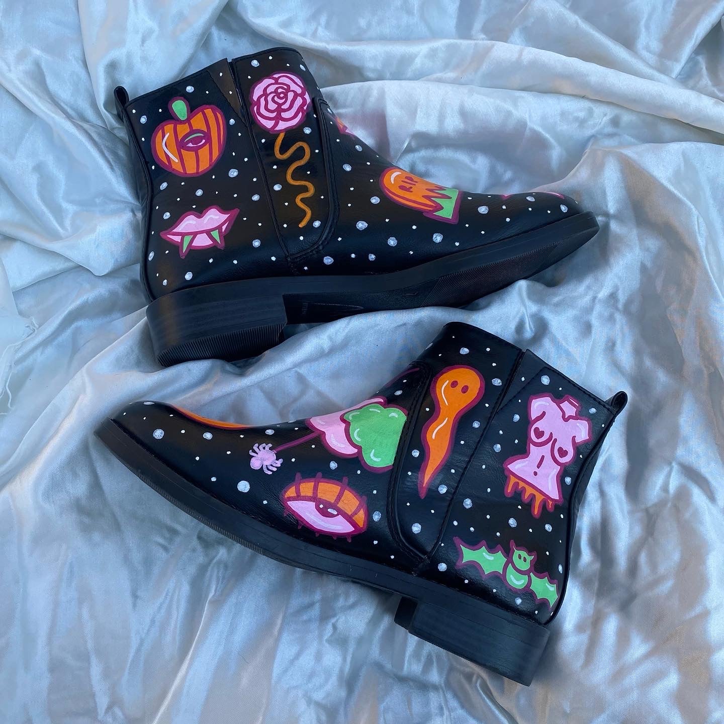 spooky painted boots 7