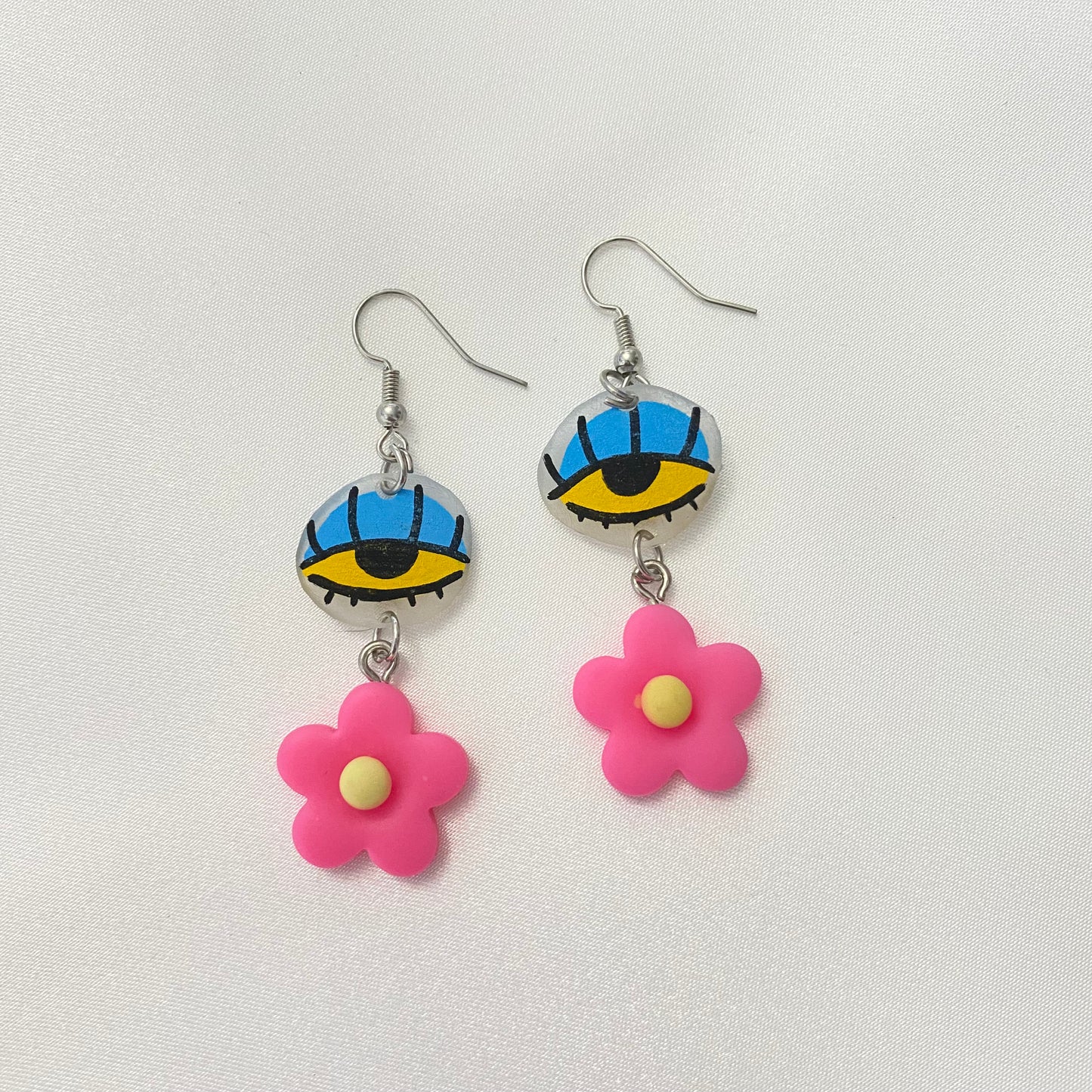 eye flower earrings