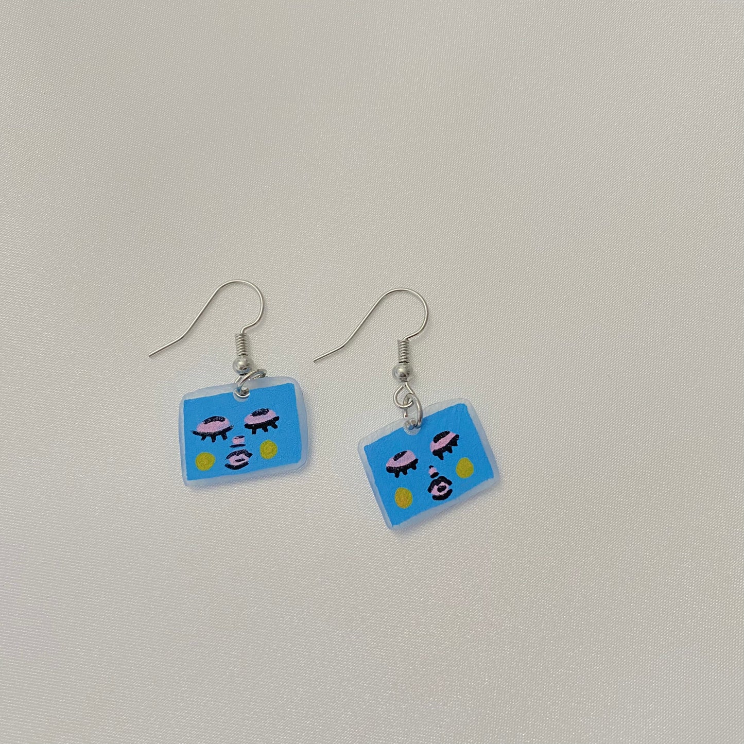 square blue cutie earrings